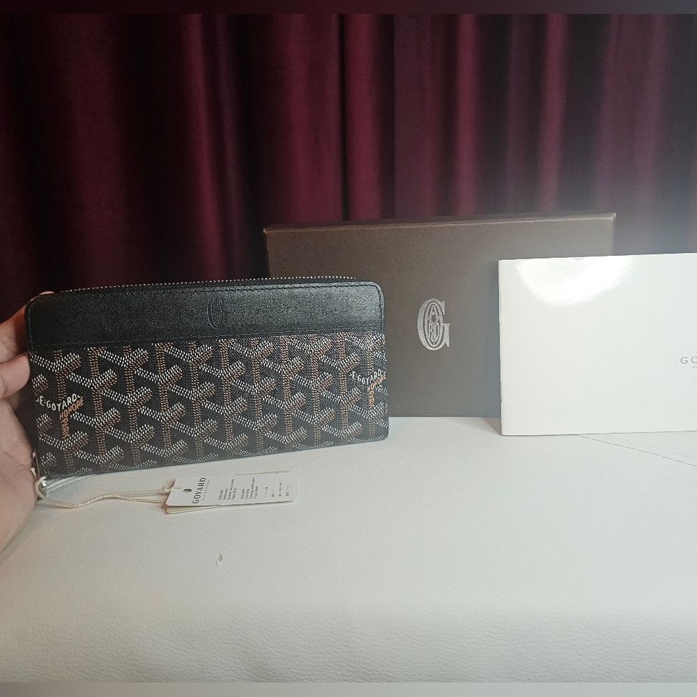 Goyard long zip wallet Matigon